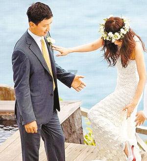 天津河北区望海楼街道“娘家人”为环卫工人唱响生日歌