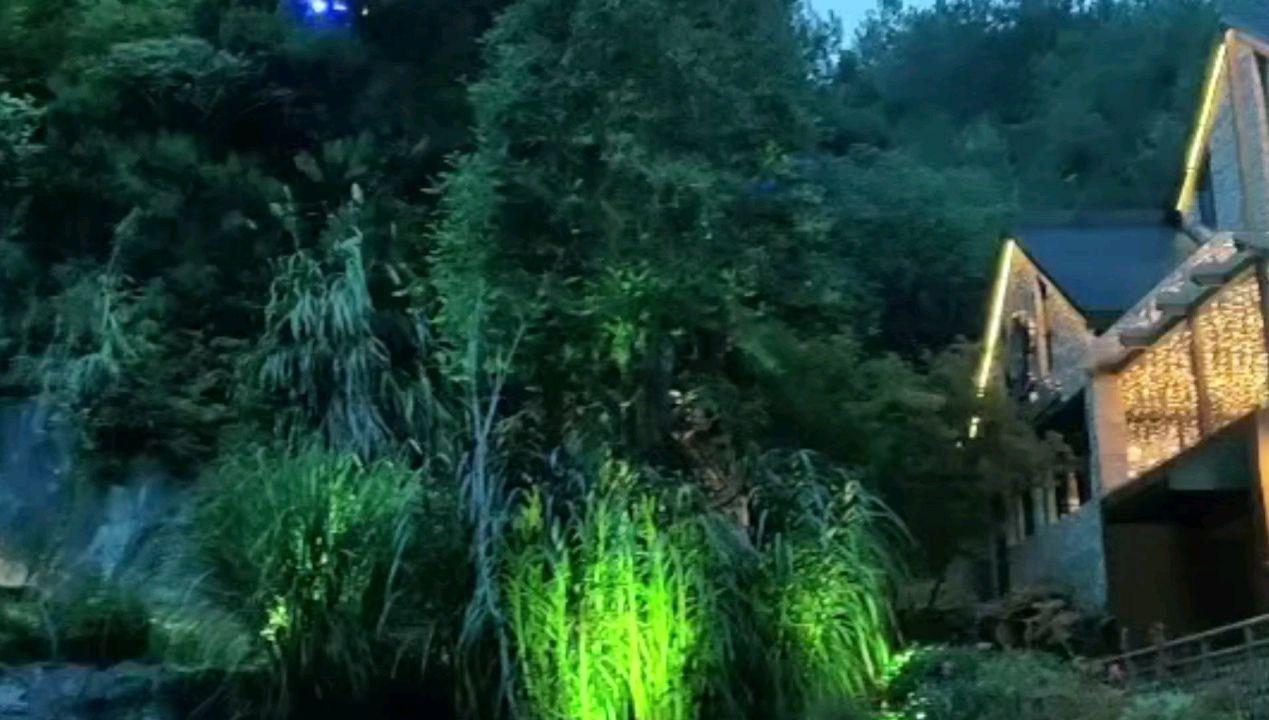 照顾可爱小公主